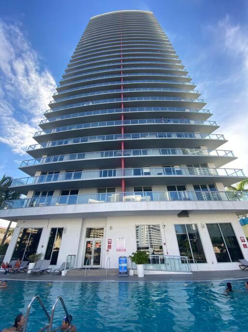 Beachwalk 1B-1B Apmt Amazing View 12A ฮาลลันเดลบีช ภายนอก รูปภาพ